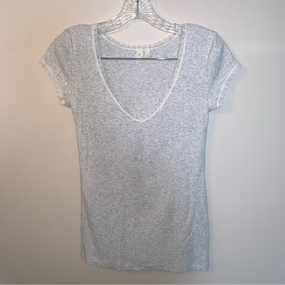 Anthropologie Gray Lace V-Neck Short Sleeve T-Shirt S